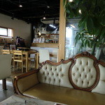 ヴィーガンズ カフェ アンド レストラン - このイスを独り占め♥