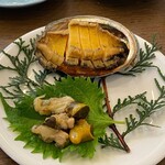 海女小屋　ちさと - アワビの残酷焼き（時価）3000円