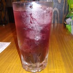 Chikyuu Shokudou - 葡萄ジュース。氷が溶けたからではなく、最初の一口めから水で薄まってた