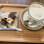 メリーイングランド - チョコレートファッジとほうじ茶ラテ