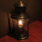 バー・バーンズ - 卓上のランプ