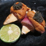 鳥茂 - 松茸のサーロイン巻き、雲丹とキャビア載せ3