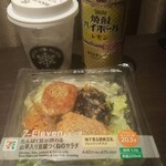 セブンイレブン - 料理写真:焼酎、カップアイス、ツマミ