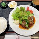 Yakiniku Dokoro Ippin Ichie - 