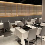 さん 六本木店 - 日本料理さん六本木店のテーブル席
