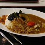 ロイヤル - 野菜カレー(淡路玉葱入り) そんなに辛くないし美味しい！多い！