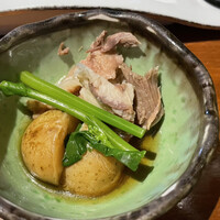 馬桜 下通り店 - ◆お通しの馬肉と新じゃがの炊き合わせ