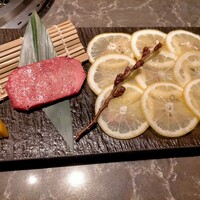 北新地焼肉 きらく - スーパーネギタン塩と上タン塩