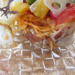 Ryoriya Takashima - 北海道産の桜鱒とスペルト小麦のタルタル仕立て 兵庫県の春野菜  雪下にんじん ミニトマト 金柑 うるい パン