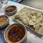 羊不同烤小串 - 水餃子