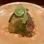 奈良 而今 - 春野菜煮凝り 蛍烏賊 鮑 こごみ 新生姜千切り添え