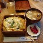 バチェラー - 玉子重、ドリンク付き850円