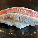 鮨 三心 - 首折れ鰯