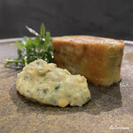 カーサ・デル・チーボ - 蕗の薹のパン粉を挟んだ桜鱒のコトレッタ