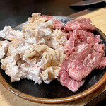 舞留土 - かしら肉&白もつ