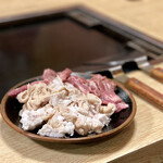 舞留土 - かしら肉&白もつ