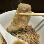 らぁ麺や 嶋 - 肉ワンタン