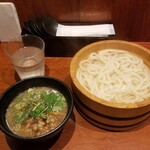 Ampuku - 肉汁つけうどん。