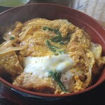 Sagamiya Shokudou - ラーメンスープを使った煮込みカツ丼