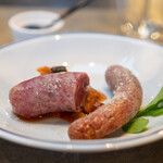 400℃ PIZZA - 特製 サルシッチヤ （月替わりのソーセージ） ピザ窯焼き