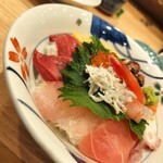 廻転寿司 三国港 - 海鮮丼 小