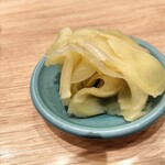 廻転寿司 三国港 - ガリ