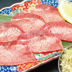 Yakiniku Horumo Mmaruyoshi Seinikuten - 