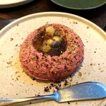 BhelPuri - ビーツのピンクが鮮やかなフムス。スマックも香り高い〜