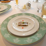 レストラン タテル ヨシノ 銀座 - 鰯(？)とナスのミルフィーユ状のもの