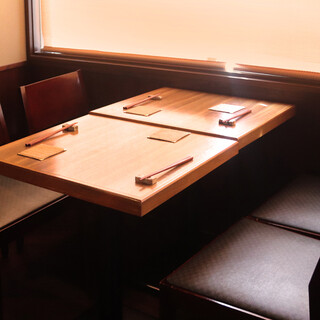 １階のテーブル席は４名様まで