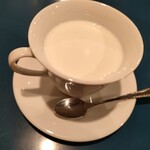 アイランド喫茶 - ホットミルク