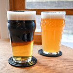 The Clapham Inn - 左：ギネスハーフ＆ハーフ　右：White Castle Ale