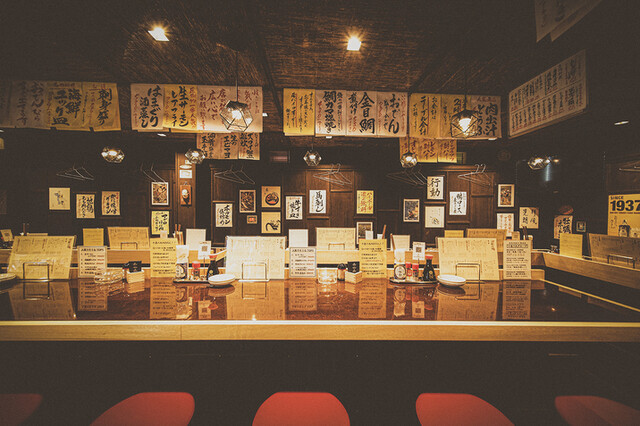 座席 : みなみの十忠八九 （ミナミノジュッチュウハック） - なんば