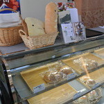 よりあいどころ - 昼１２時丁度なのに…余り残っていない