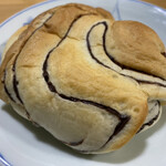 ケーワン - チョコレートソースが練り込まれて層になっていました