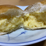 ケーワン - 自家製カスタードクリームの比率がパン生地よりもはるかに多いです！