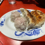 恵比寿 大龍軒 - 焼き餃子 肉焼売