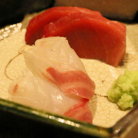 和食しんくろ - 【お造り】塩釜産本鮪の中トロ、淡路島産天然真鯛