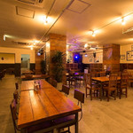 STORK. - 店内ホール