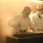 肉屋 田中 - お肉を焼くBOSS