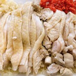 まるか - ハイナンチキンライス（カオマンガイ）の蒸し鶏