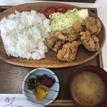 とんじん - 唐揚げプレート　850円