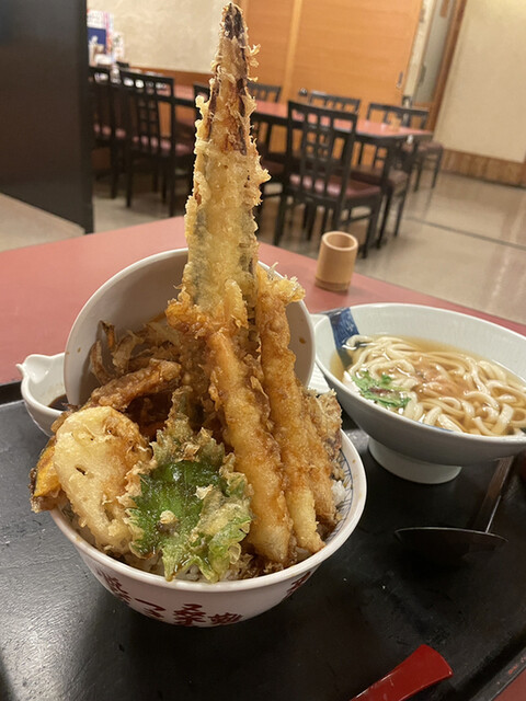 Yajirobee Kamino Kura Ten