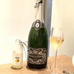 Reglisse - シャンパンと未成年にはユズのスパークリング