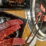 Shiawaseno Yakiniku Tabehoudai Kamimura Bokujou - 