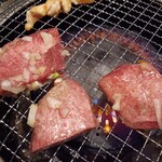 焼肉 ギュービッグ - 