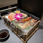 一等焼肉 - 伊勢海老、アワビ、海老の宝箱。美味し。