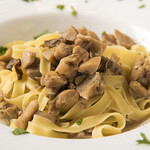 BAR WAIWAI TALIANO DUOZO - Doozo Specialty – White Meat Sauce with Chicken Thigh and Porcini Mushroom Ragu