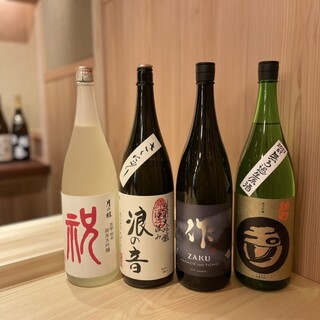 Sake including Kyoto local sake and wine carefully selected by sommelier