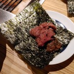 NIKUSYO taku ohira - 赤身肉　佐賀１番海苔　手巻き